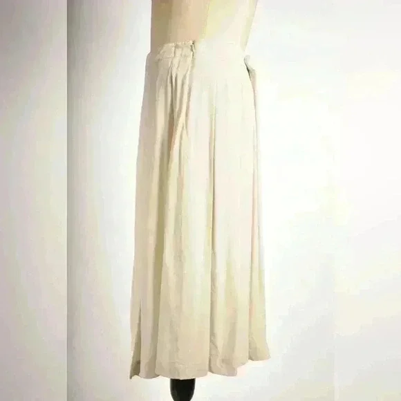 WEEKEND MAX MARA Ivory White  Pleated Silk Knee Length Skirt 8US Medium Italy - Picture 2 of 10